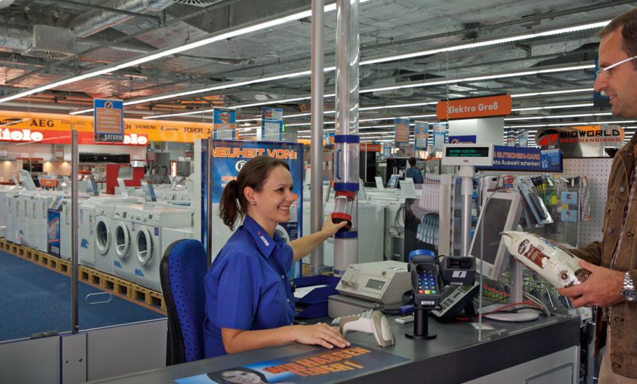 Cash handling with with pneumatic tubes Cash handling with with pneumatic tubes